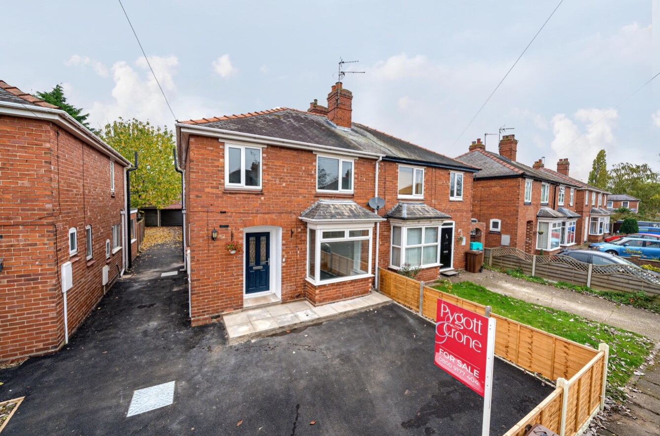 Roydon Grove, Lincoln
